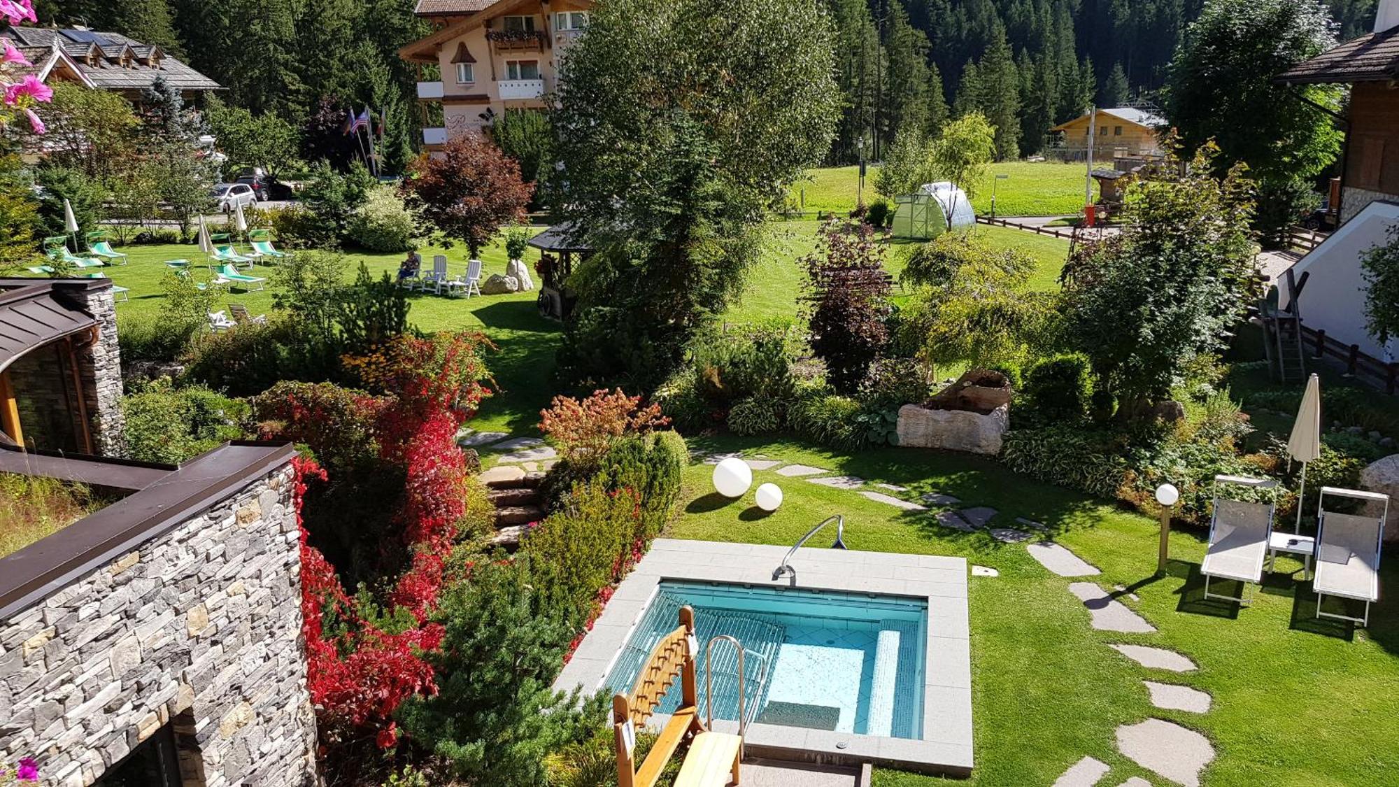 Hotel Gran Paradis Campitello di Fassa Zewnętrze zdjęcie