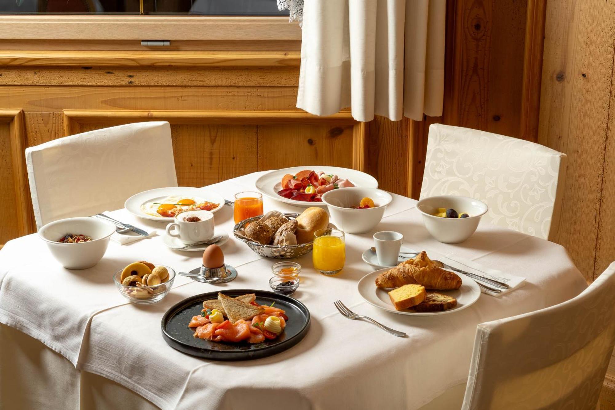 Hotel Gran Paradis Campitello di Fassa Zewnętrze zdjęcie