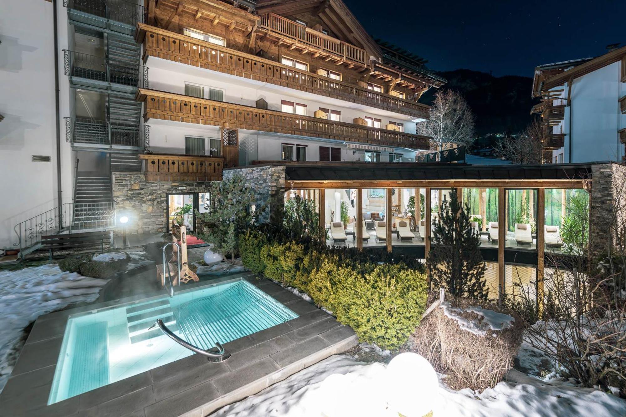 Hotel Gran Paradis Campitello di Fassa Zewnętrze zdjęcie
